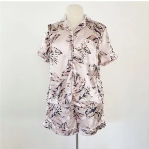 House Of Harlow 1960 Satin Pajama‎ Short Set Medium Blush Pink Floral Short Sl